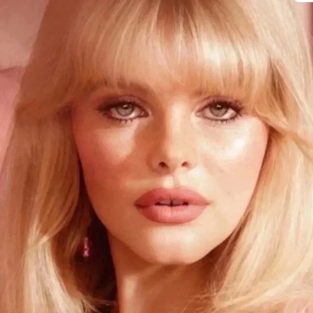 New Charlotte Tilbury Pillow Talk Beauty Light Wand‎ Highlighter Luxurious